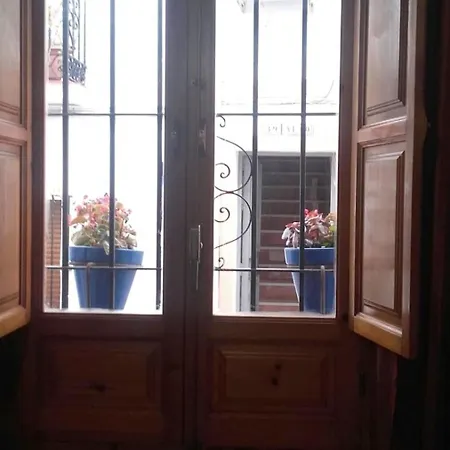 With One Bedroom In Estepona, With Wifi - 220 M From The Bea شقة