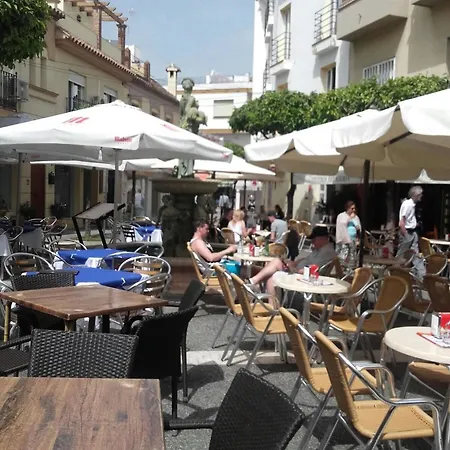 With One Bedroom In Estepona, With Wifi - 220 M From The Bea