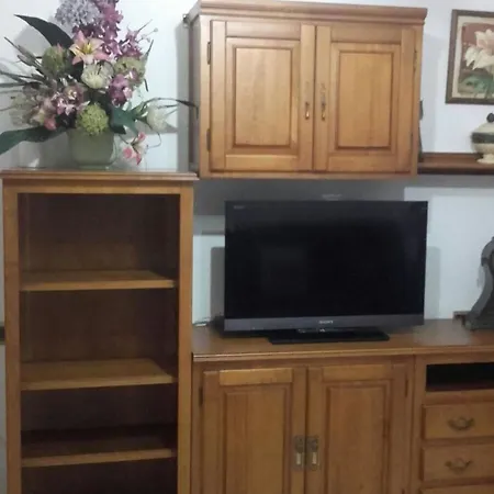 With One Bedroom In Estepona, With Wifi - 220 M From The Bea شقة إِستيبونا
